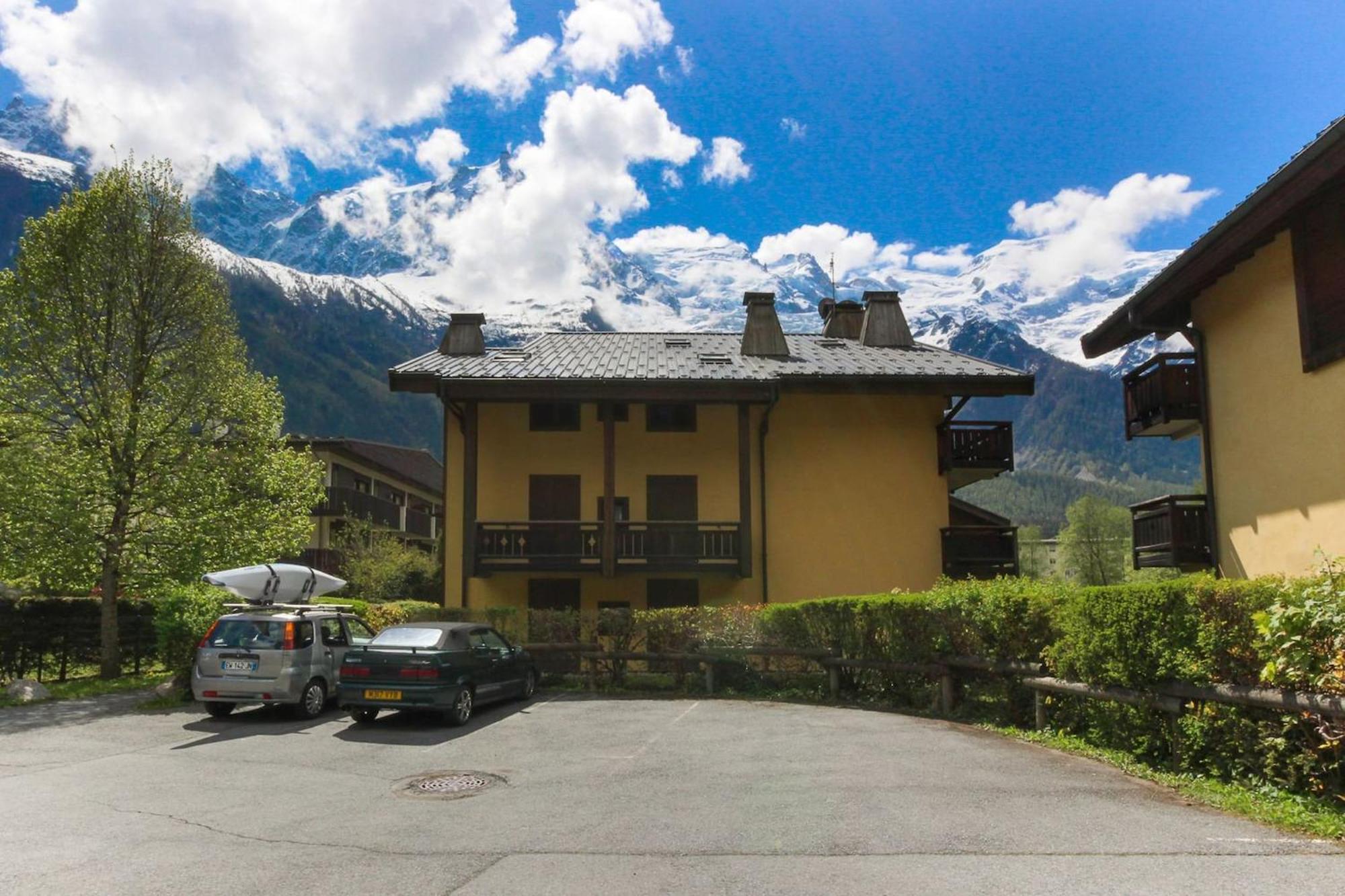 Les Capucins - Calm - Mont-Blanc - Lake Gaillland Chamonix Mont Blanc Exterior foto