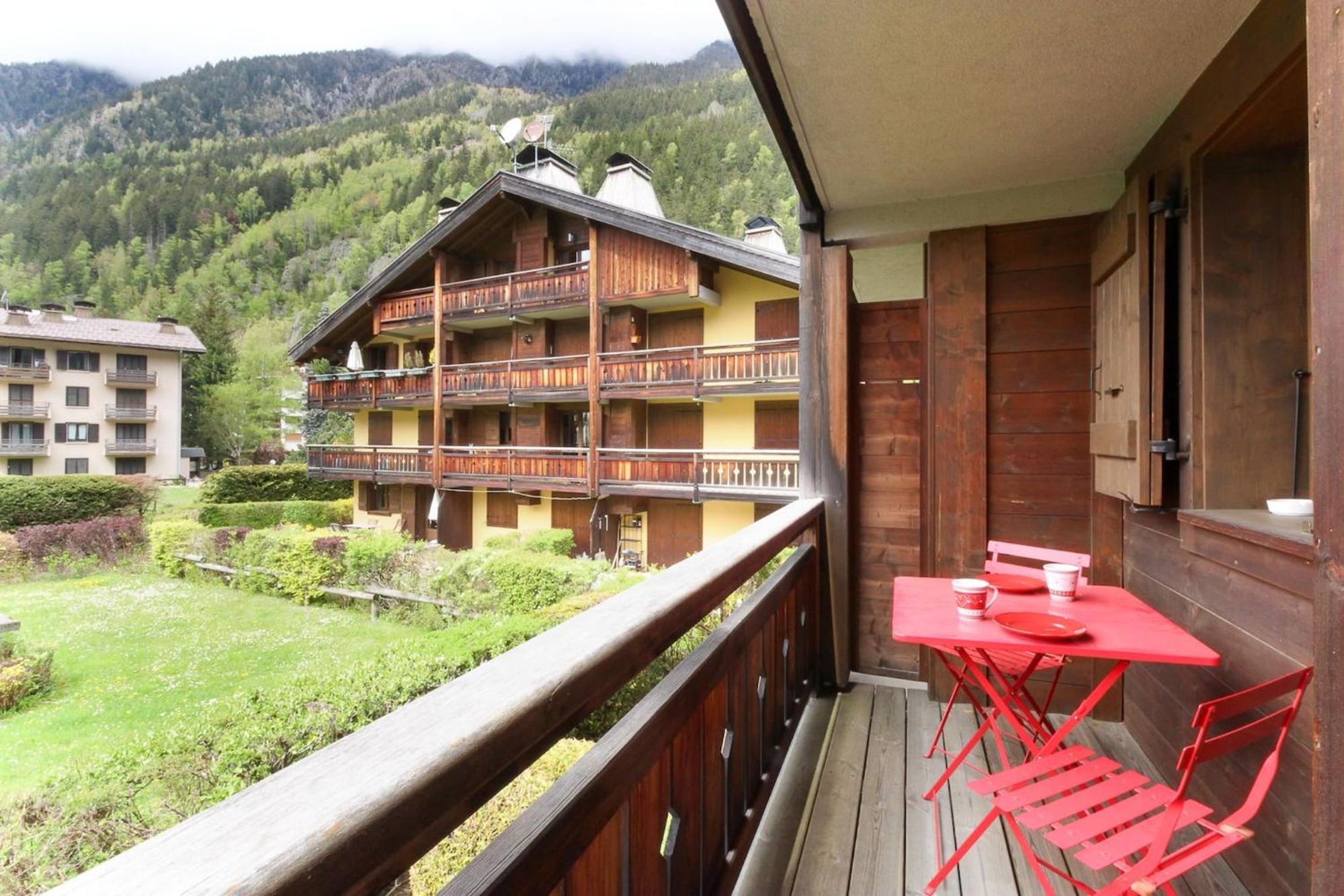 Les Capucins - Calm - Mont-Blanc - Lake Gaillland Chamonix Mont Blanc Exterior foto